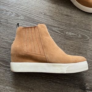 Dolce Vita Wylee Slip-On sneaker (color: cognac)